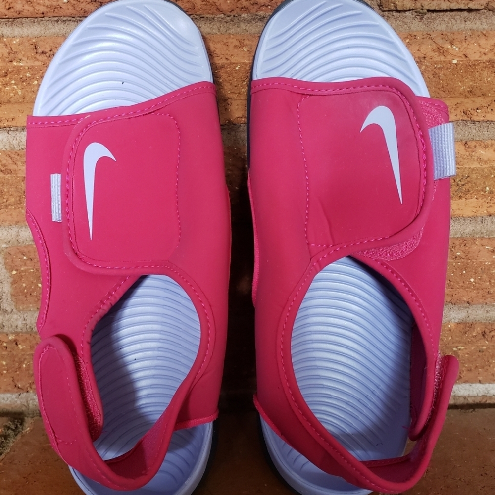 Nike Sunray Girls 3Y Adjustable Sandals.